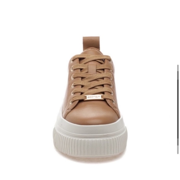 NWT J/SLIDES WEST Nude Leather Sneaker - Picture 4 of 15
